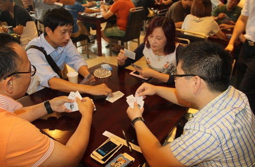 《掼蛋》游戏技巧和策略：让你轻松取胜